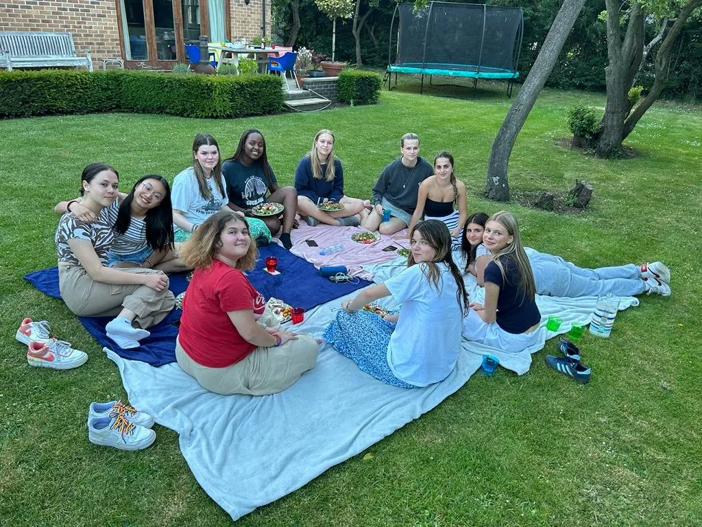 Rushebrookes House tweet media