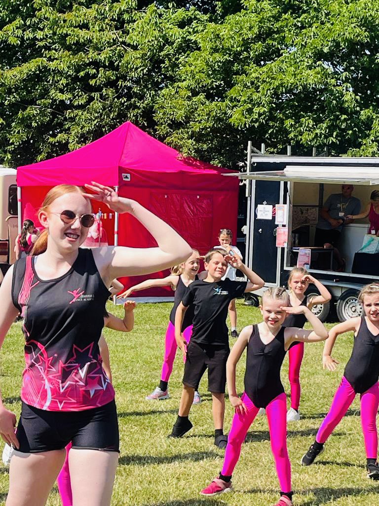 JDAcademy_'s tweet photo. A great afternoon dancing at @JORPS_1 community fayre! Thankyou so much for inviting us to perform 🩷 we loved it (as you can tell by all the smiles!) ☀️🍦 https://t.co/di1hvDFeJk