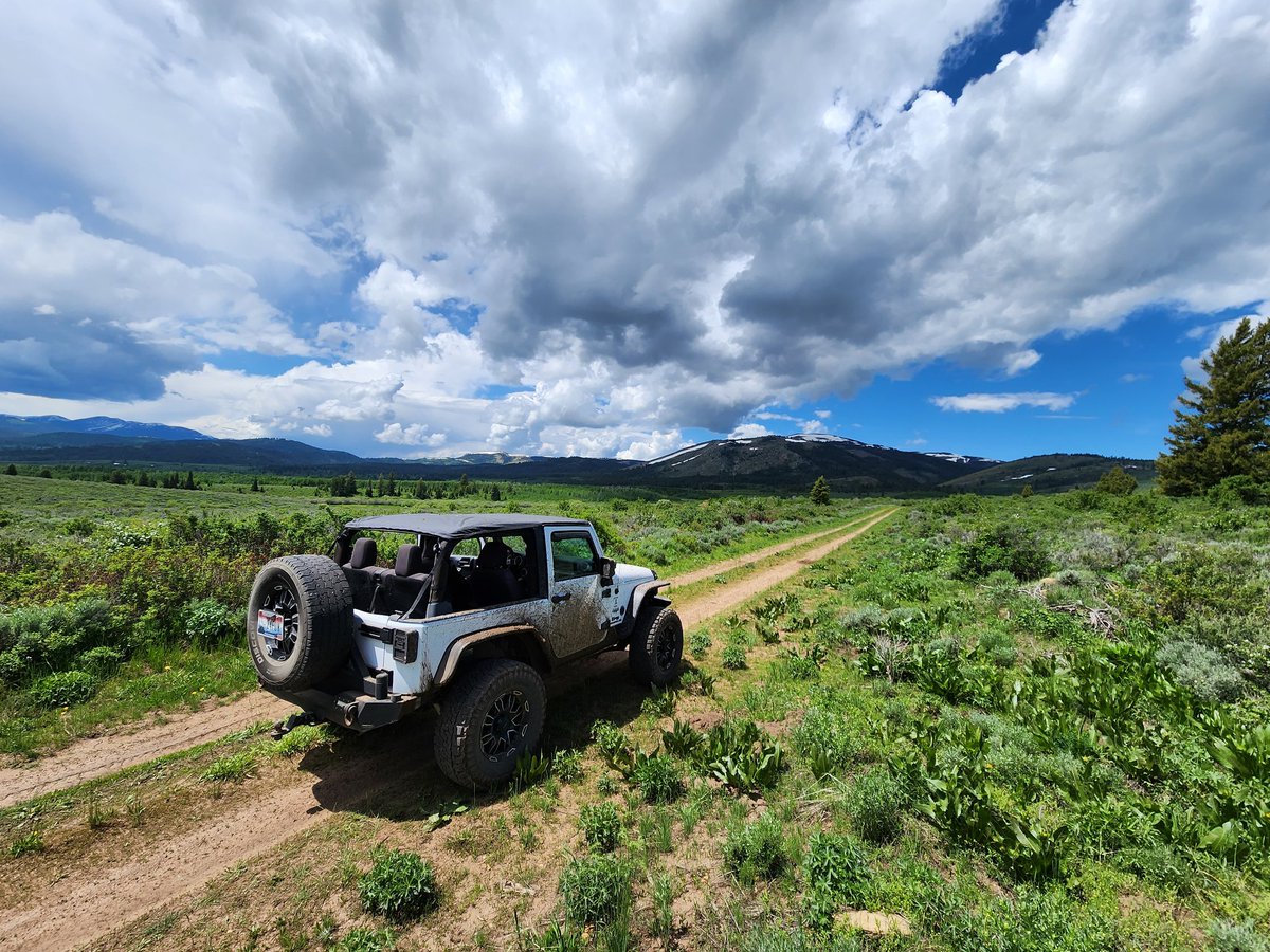 Melodywhite1026's tweet image. The mountains were calling. We went. Beautiful day #jeepgirl #idahome #jeepgirlslikeitdirty