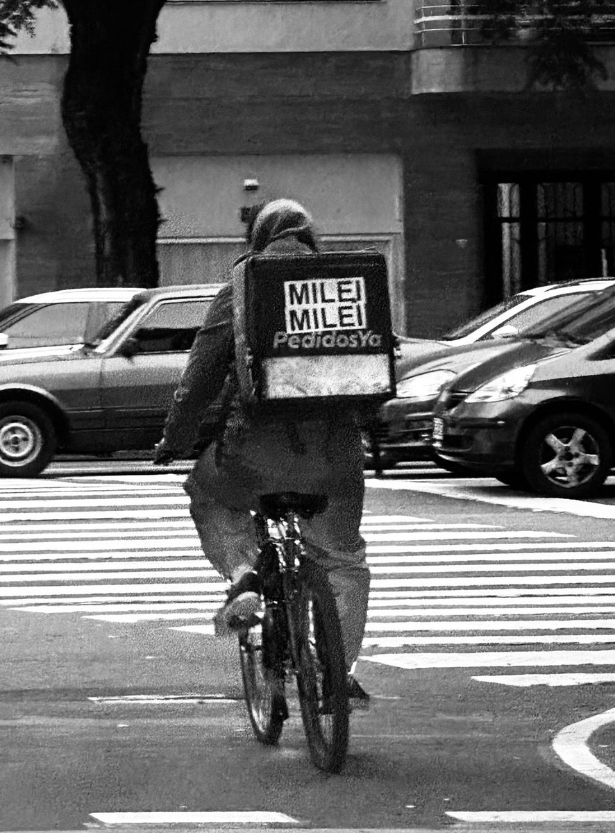 VIVA LA LIBERTAD CARAJO