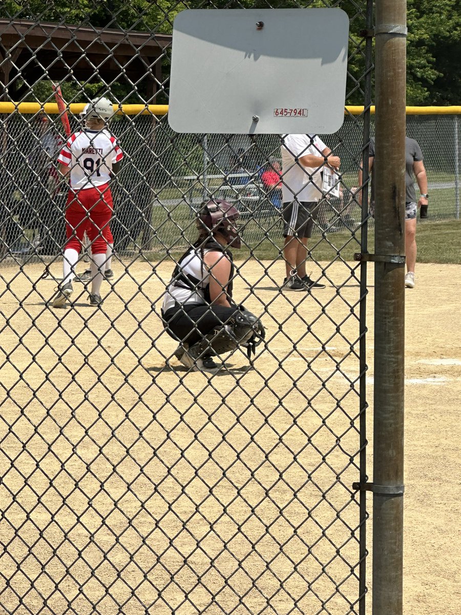 Coach_JHodges's tweet photo. Always fun to see some current Red Devils when I’m on the hunt for some future ones! #HumDevils https://t.co/W2dOaNDY28