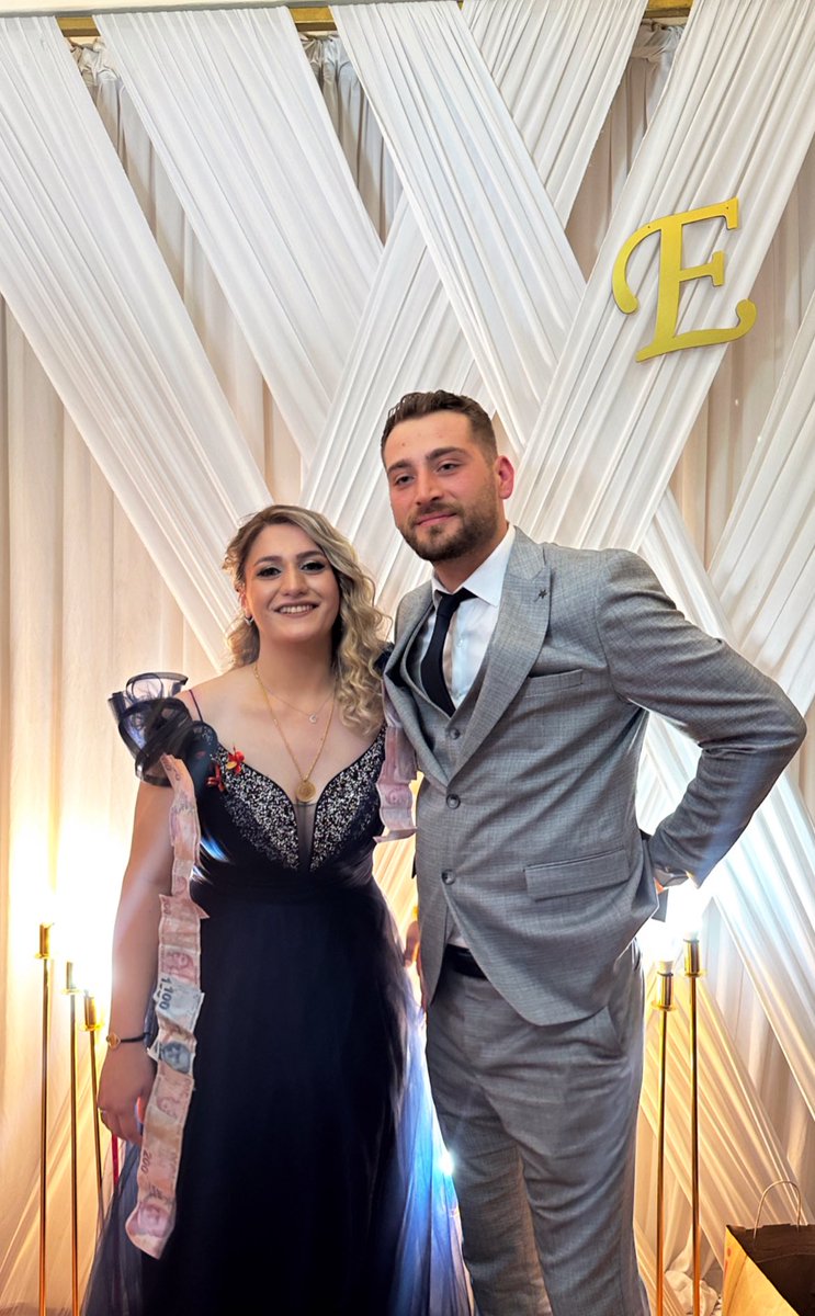 Bu fotoğraf 5.5 yılın inanmışlığı.. 
hakediyorum bu dik gülüşün her milimini!!