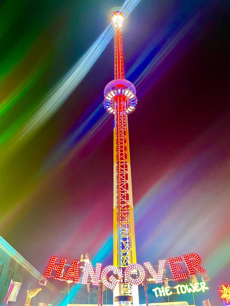 diheiAlarm's tweet photo. Was immer in Sterkrade passiert, bleibt in Sterkrade! #Hangover #Fronleichnamskirmes #Oberhausen #Kirmes https://t.co/oqb7UZViRJ