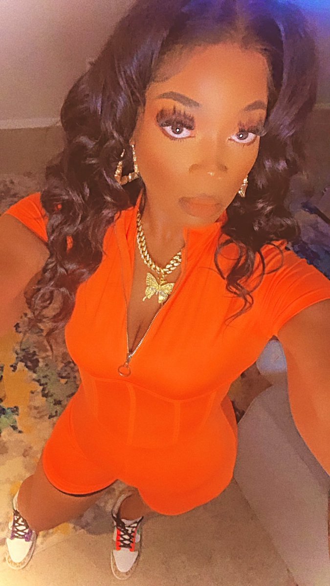 BeautyzGeek's tweet photo. Hello 

#agentorange #AZnights #TGIF https://t.co/wHtHxyh5Eg