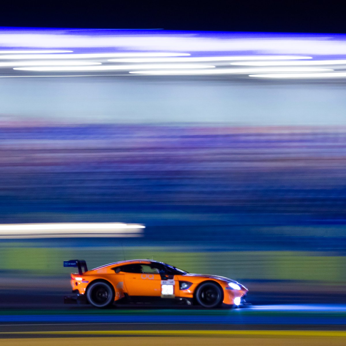 AMR_Official's tweet photo. Into the night... Vantage remaining in the hunt for the big prize.
๐ธ @drewgibsonshots
#AstonMartin #Vantage #LeMans24 #100yearsofglory https://t.co/5KHq3qkiJp