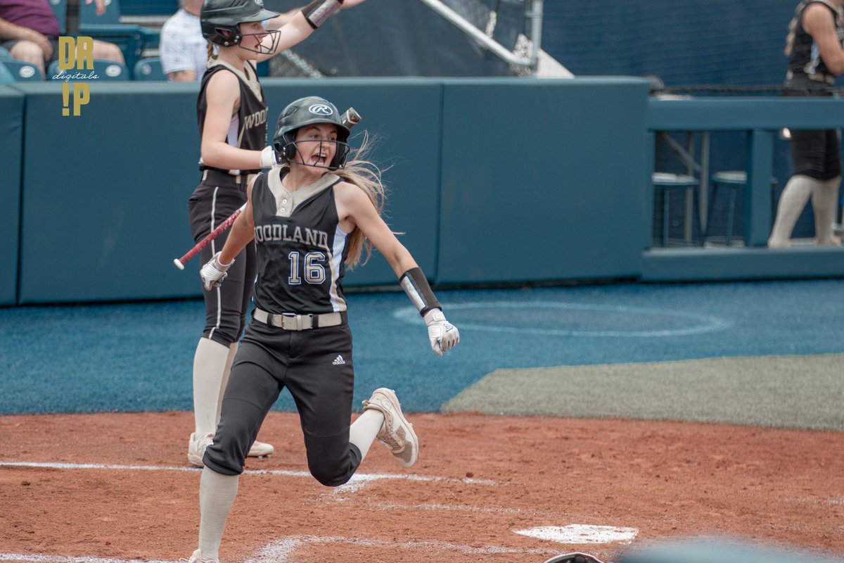 ciacsports's tweet photo. More photos from @Drip_digitals with both Woodland and Sacred Heart Academy players featured. #ctsb @WRHShawks @SHA_Sharks https://t.co/9JRiC2FN8I
