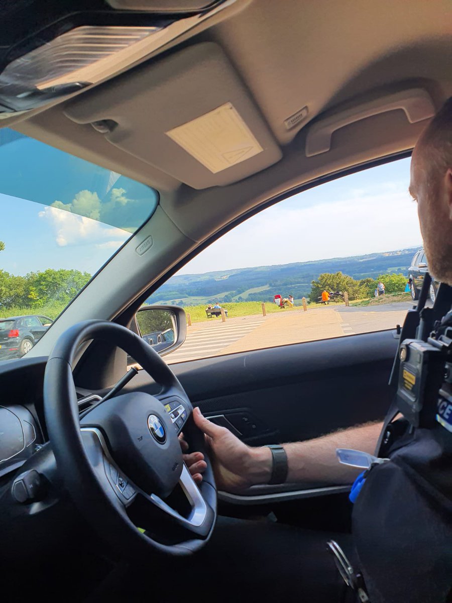 SurreyRS's tweet photo. #VanguardRST carried out patrols around Newlands Corner in relation to ongoing community concerns around #motorcyclists.
Pleased to report all bikers were riding lawfully ๐
#OpSwordfish #JobWithAView https://t.co/9NUl8SXWMp