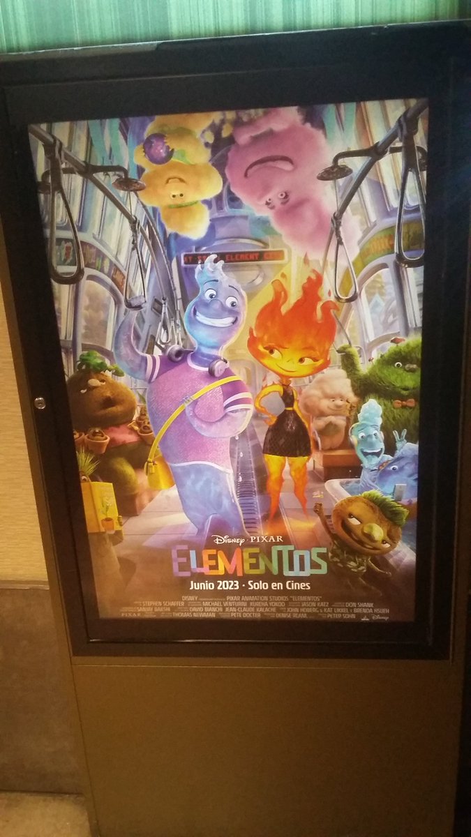 Hoy tuve la Privada de #Elementos 
La Nueva Pelicula de #Pixar y #Disney 
Dirigida por Peter Sohn
Con las Voces Originales de #LeahLewis y #MamoudouAthie 
Estreno 15 de Junio en Cines.
Pronto Critica y Comentarios de ella.
Gracias: @DisneyStudiosLA