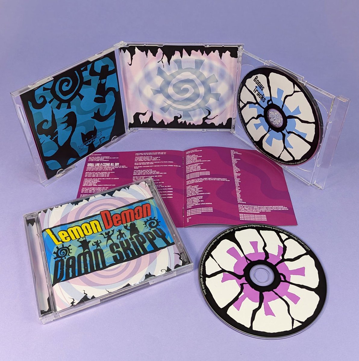 needlejuicerec's tweet image. Damn Skippy CDs and tapes are FINISHED! Expected to be in-hand this week. Finally, this landmark album in the Lemon Demon canon is on physical media once again. The CD contains a multitude of bonus tracks and goodies. Get yours:
needlejuicerecords.com/collections/da…