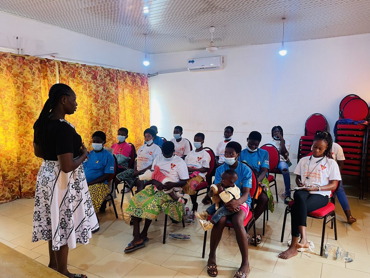 AnyokaMartin's tweet photo. Use pregnant adolescents and parenting teens to promote ANC &amp; PNC AND ALSO help to stop mother- to- child transmission of HIV. KUDUS to PPAG/UNFPA @kabacaesar @UNFPAGhana @PPAGGhana @atabinore @Emilo_saved @AdubeaAmoah @AkumbuskoP https://t.co/jy9g55WOex