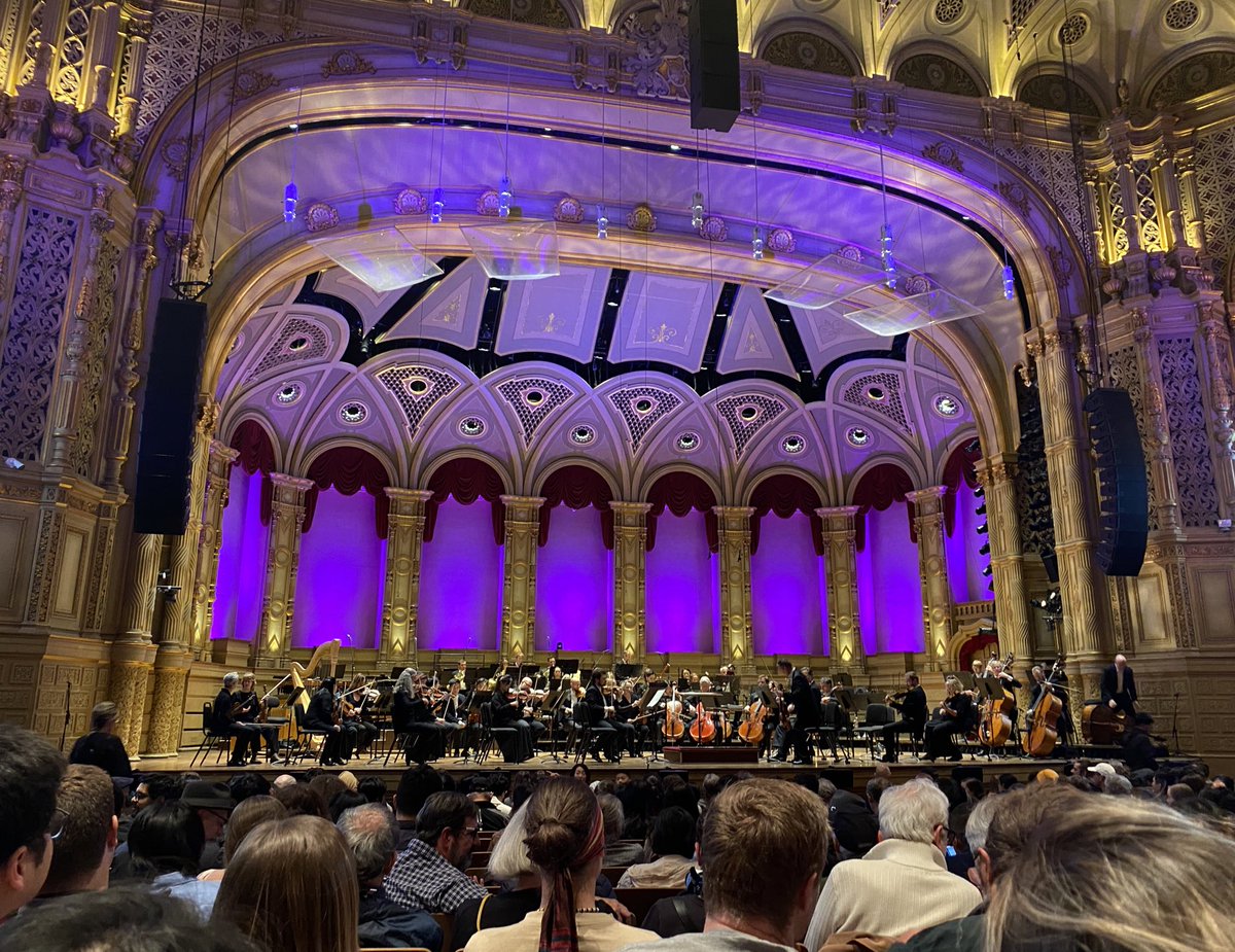 LindsVNelson's tweet photo. Taking in a free concert at the @VSOrchestra on their Day of Free Music. Get to hear one of the late @BramwellTovey’s pieces live for the first time. Along with Star Wars. Should be a good night. https://t.co/3i7u6maoMK