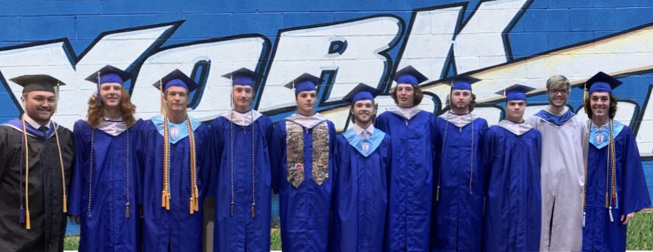 Someone just had to be super important and be on stage when we took this pic at graduation…still a solid group of dudes though! Can you tell who got superimposed?
#yorkfalconsbaseball2023 #FalconFam #districtchamps 

@yhs_falcons @YorkHSAD @YorkFalcons