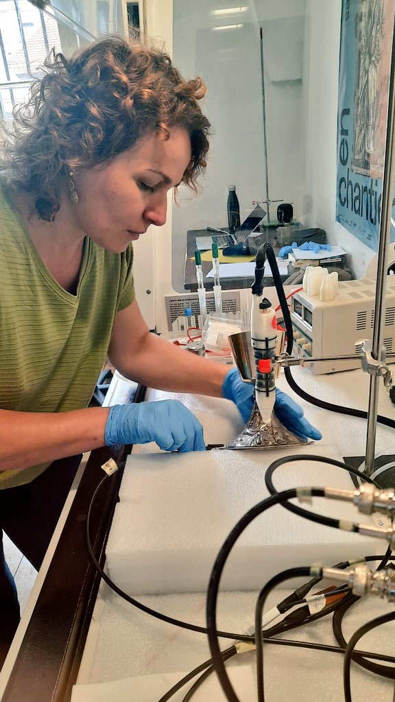 PHELETYPIA's tweet photo. Testing of the PLECO electrolytic pen for localized electrolytic treatment on historical #silver artefacts
#EndlessMetal - COST Innovators Grant 16215
#heritagescience #professionaltraining
#metalconservation https://t.co/hDHr8UVGYg