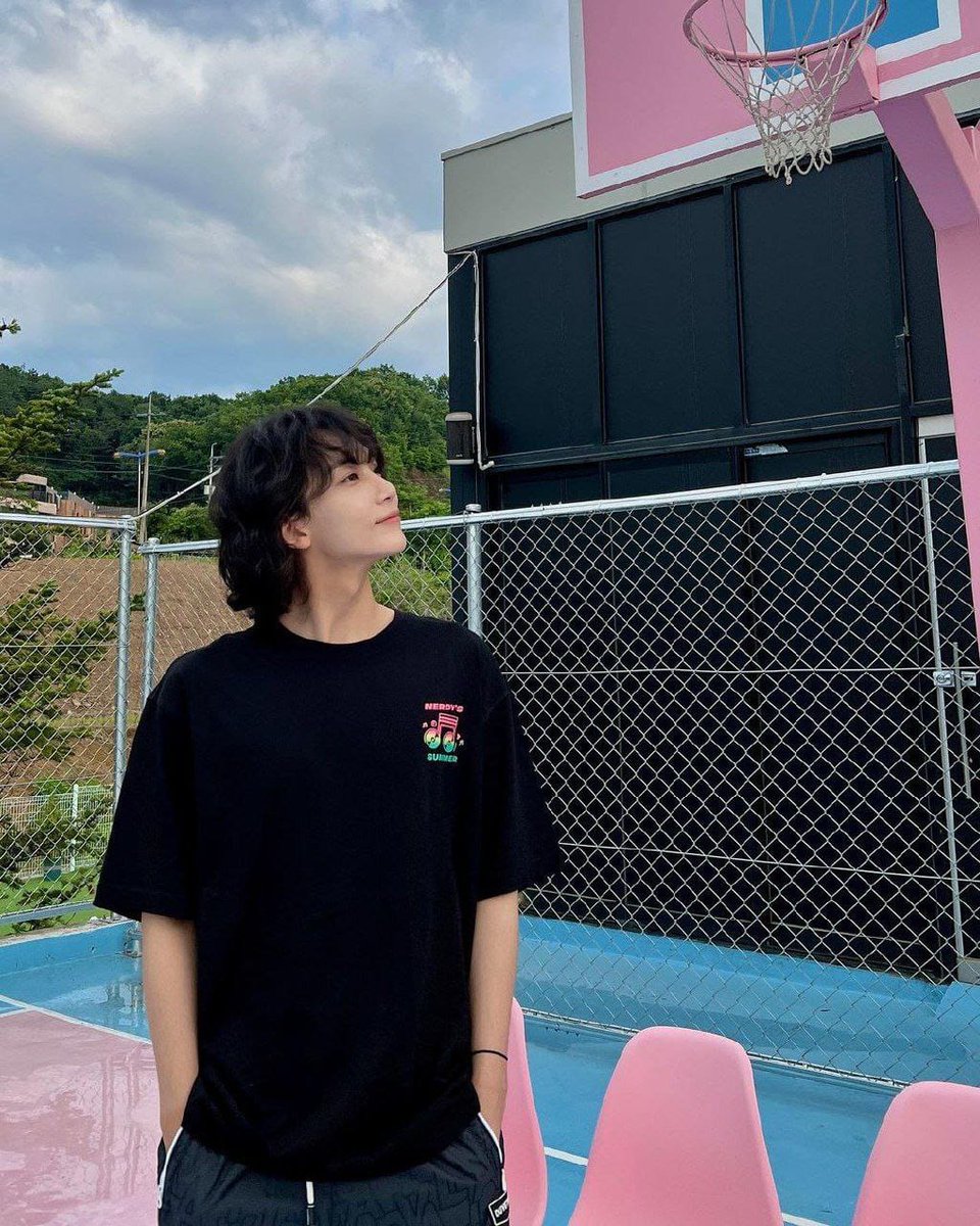 SL_Carat_Land's tweet photo. #JEONGHAN Instagram
230611 jeonghaniyoo_n
๐ : ๐๐๐
#SVT_UPDATE
#SL_SEVENTEEN
ยฉ๏ธSL_CARAT_LAND https://t.co/e9UinYaxJy
