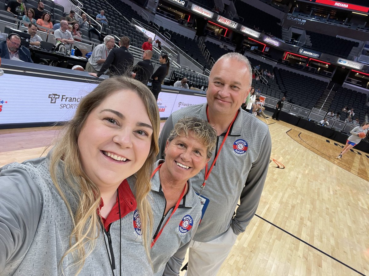 Working for @KABCoaches is one of the favorites in my professional life. Forever thankful that @ChalkTalking took a chance on hiring a 30 year old kid to be his right hand. 

Love the friendships made & grateful my husband (98 All Star) gets to walk this walk right with me! 🏀💙