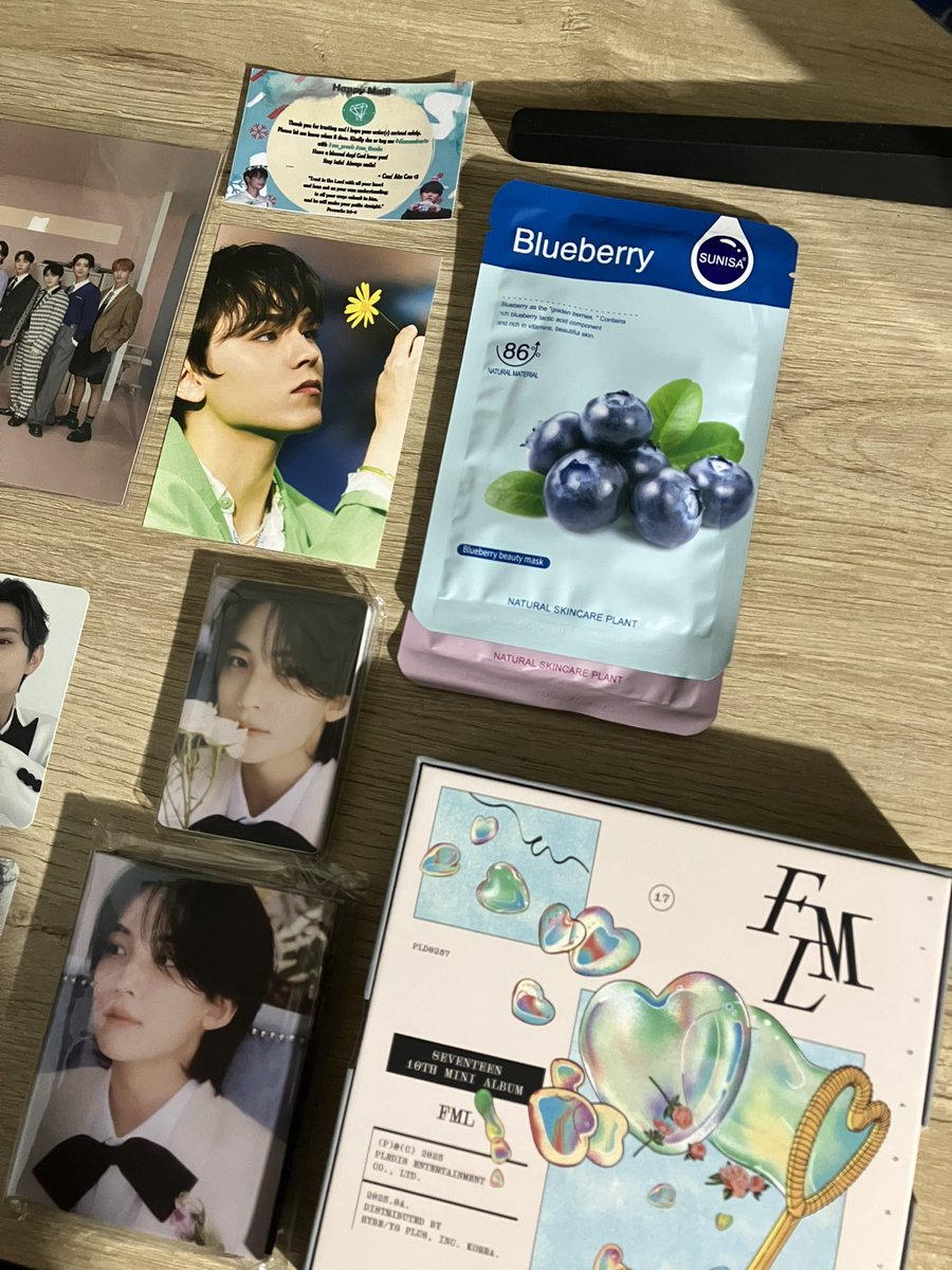 wonwoosyeochin's tweet photo. My FML Carat Version and FML Strap orders have arrived, and look at those pulls!!! I even got Jeonghan for the Carat Ver PCs and ult biases Wonwoo and Joshua. Thank you so much Ate @diamondcartu for this smooth transaction, looking forward to our next. 😊
#cee_proofs #cee_thanks https://t.co/3EwqJT93VA