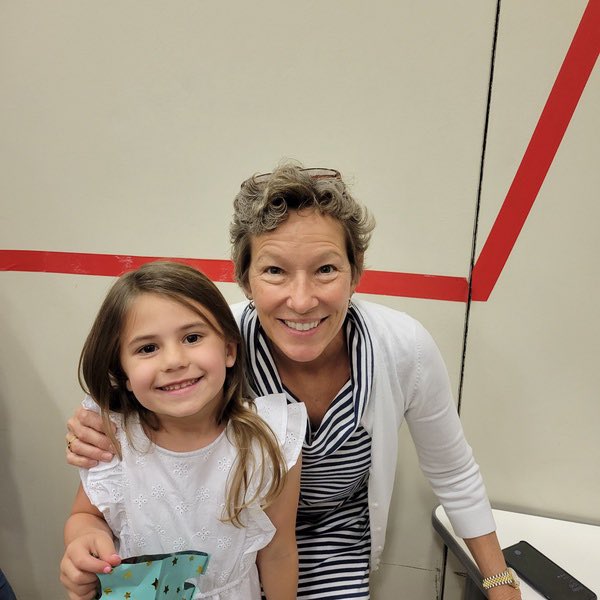 emannteaches's tweet photo. End of Year kindergarten celebration photos parents shared โค๏ธthey grow and change so much from day 1 ๐ฅฐ #offtofirstgrade #thatkinderlife https://t.co/whEu0O5aaV