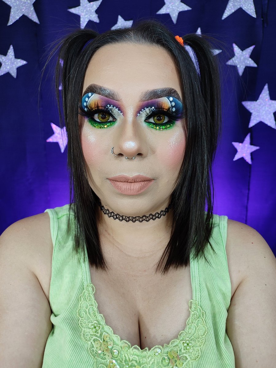 yanethmake's tweet photo. 🤌🏻🤌🏻🤌🏻 #makeup #yanethmakeup92 #tapatia #maquillista https://t.co/jxEe537NUq
