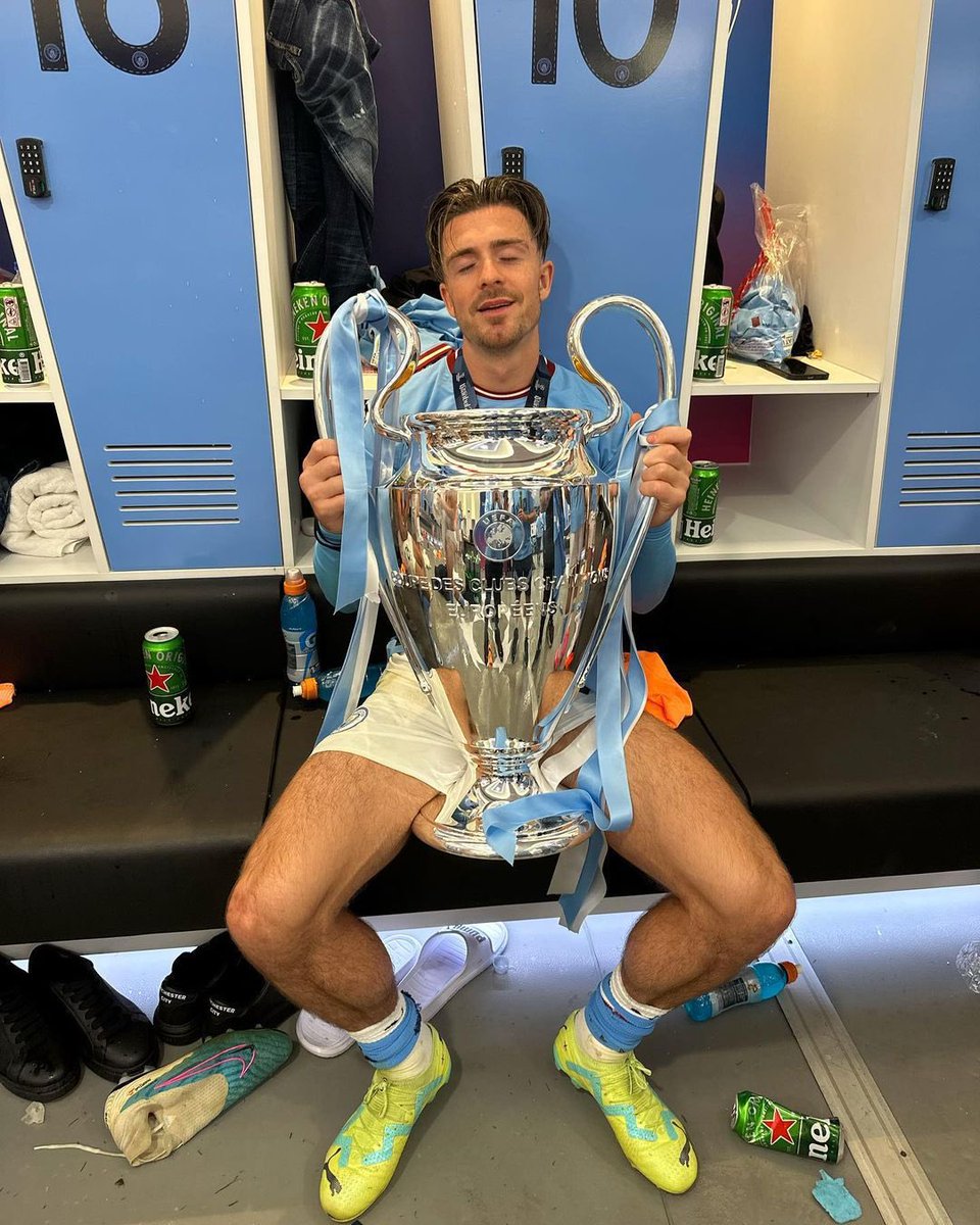 The @ChampionsLeague! The Treble! 😢 The stuff I couldn’t even dream of! Wow 🏆🏆🏆💙🫶🏼