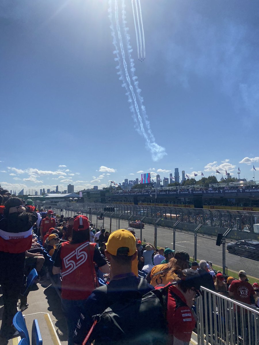 pic from ausgp bc i’m upset and i miss it