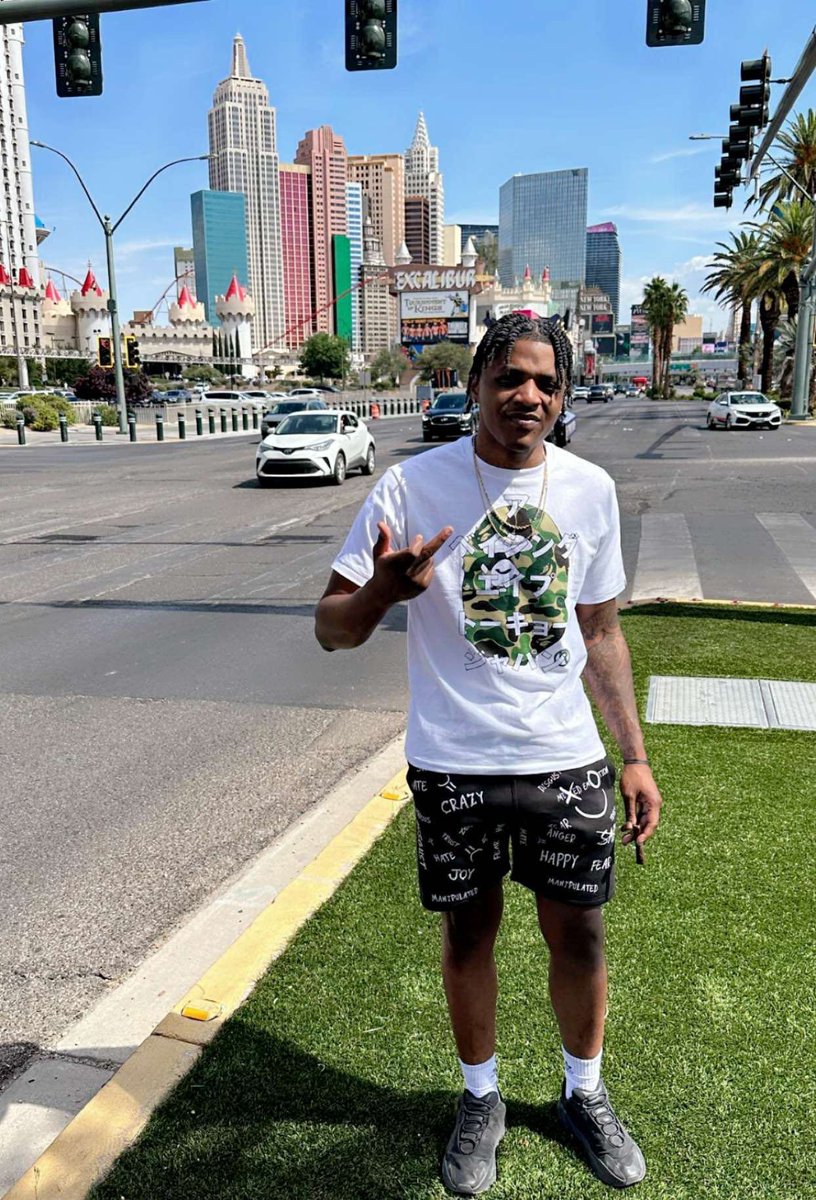 rurusolodolo's tweet photo. Vegas dumpski 🎰 #4ali 🏴☠️#LasVegas #NewContentOtw📈 https://t.co/bd3JbjrmPQ