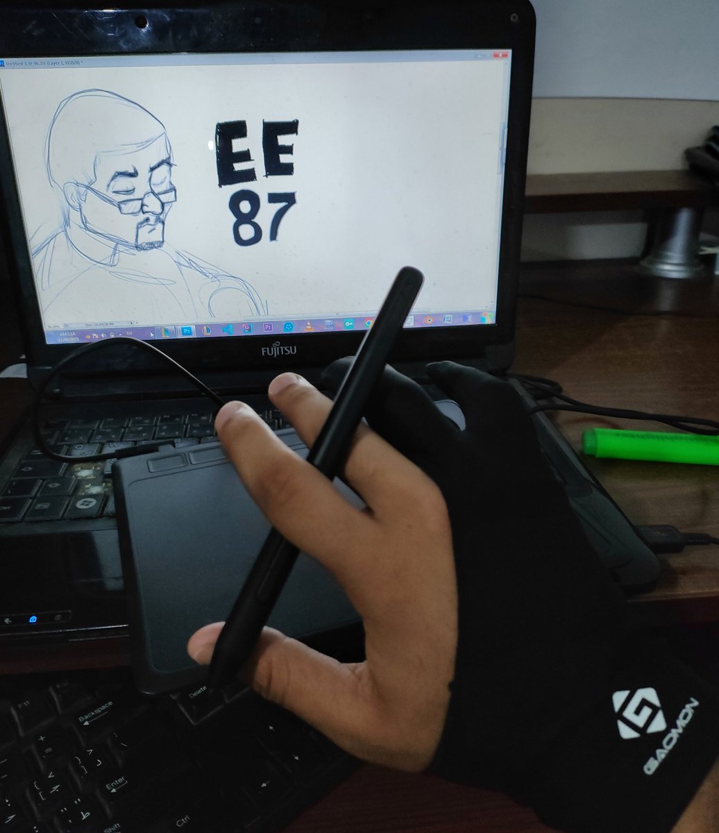 #EE87 WIB graduation ART 😶😶