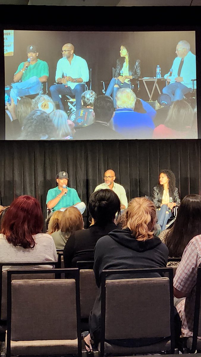 twin_fangirl's tweet image. Yaassss #BlackHospital hours are live with @TajhBellow, @donnellturner1, and @brookkerr 🙌🏾🙌🏾🙌🏾🙌🏾🙌🏾🙌🏾🙌🏾
#GH #GHConvention