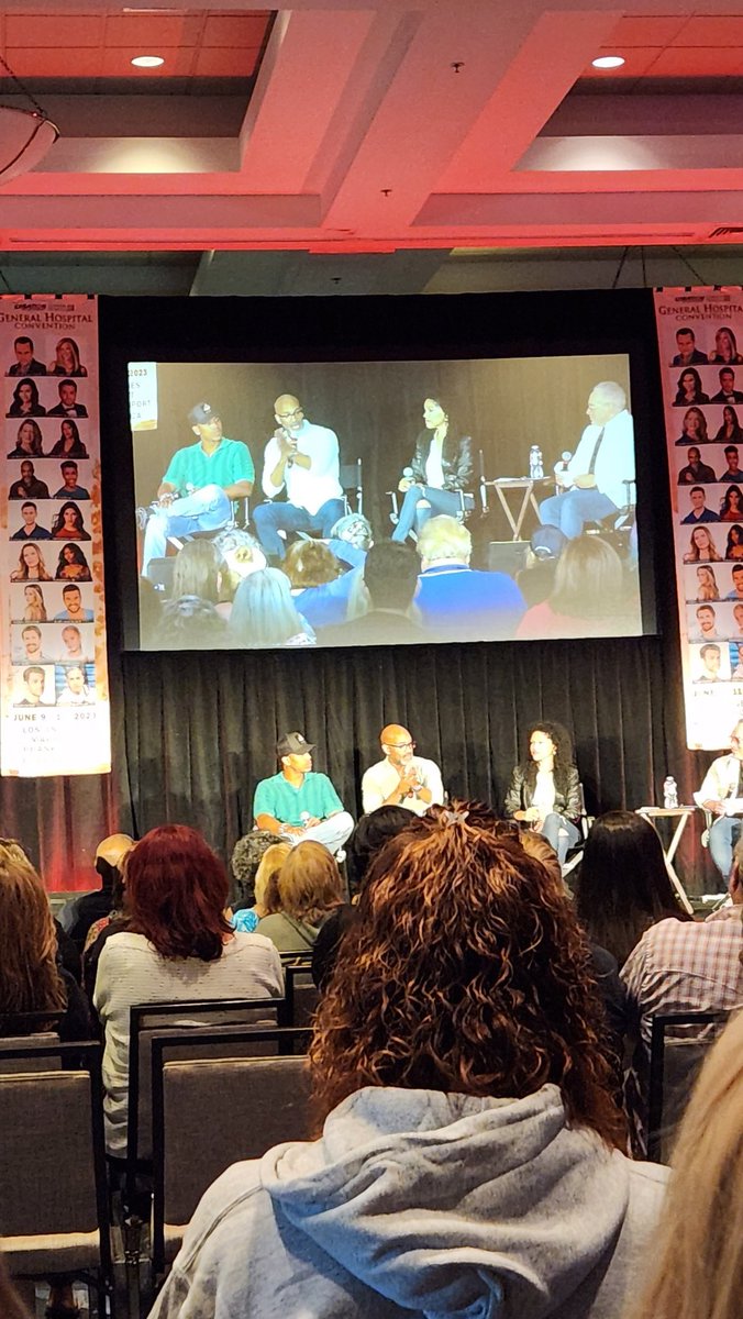 twin_fangirl's tweet image. WOW Donnell just said he and Brook shot the argument in the Metro Court hotel room after the paternity reveal, BEFORE the wedding!!! Talk about having to really dig in!!!! 

#GH #GHConvention