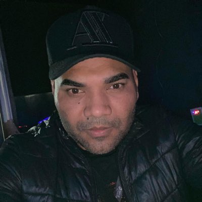 ricknaveia's tweet photo. #NovaFotoDePerfil https://t.co/hjJwga61nx