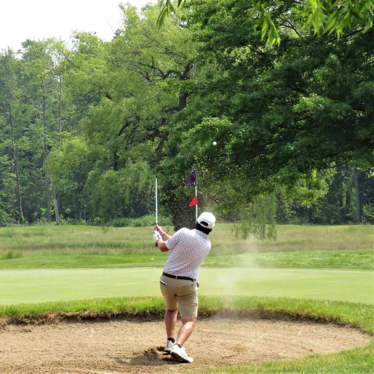 CNYPGA's tweet photo. The 3rd Rd of the AIM Championship was INTENSE.
Nick Bove fired a 67 to take over first place (2-under 213). But right on his heels at T2 is Johnny Gruninger and Luke Hobika (1-under 214).
Buckle up for an exciting final round at CazenoviaCC!
#CNYPGA #TheAIM #golftournament https://t.co/vvUhNIoJyt