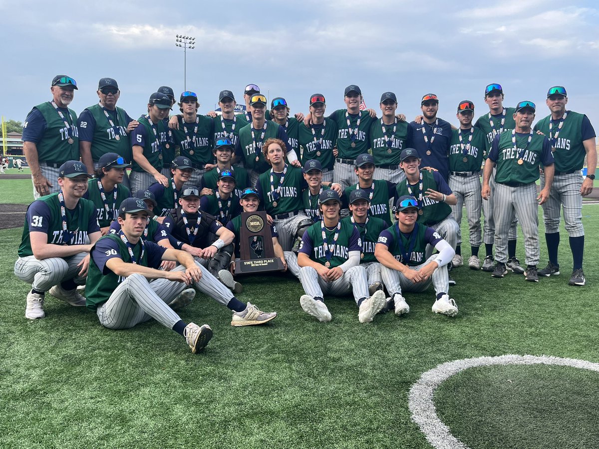 Congrats to @nt_baseball 3rd Place <a href="/IHSAState/">IHSA State</a> great year for a great group of young men! <a href="/NewTrier203/">New Trier HS</a> <a href="/ntboosterclub/">New Trier Booster</a> <a href="/NewTrier_KW/">New Trier Kinetic Wellness</a>