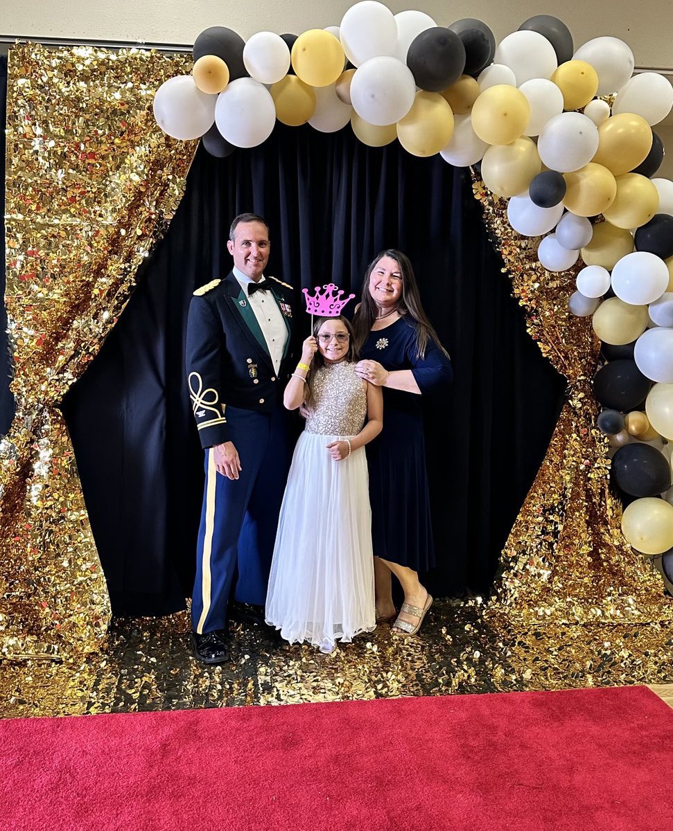 USAG_IrwinCDR's tweet image. Fort Irwin CYS Children’s Army Birthday Ball. Thank you Ms. Bridget Blehm and For Families of Active Military for sponsoring this wonderful event!!!
