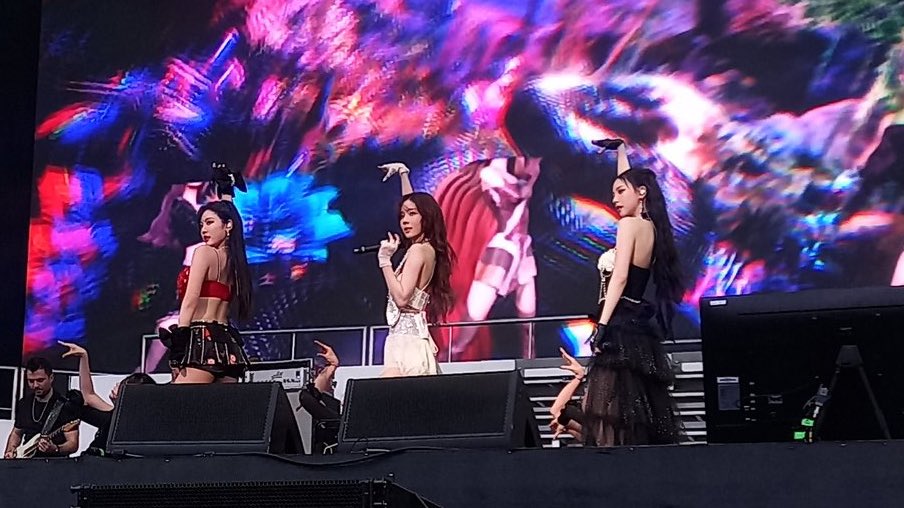 wntrult's tweet photo. aespa Governors Ball Setlist! 

- Girls 
- aenergy
- Life’s Too Short 
- Welcome to MY World 
- Hold On Tight 
- Next Level 
- Black Mamba
- Spicy 
- Salty and Sweet

AESPA LIVE AT GOVBALL
#aespaAtGovBall #GovBallNYC 
#aespa @aespa_official https://t.co/M3ws3X9HnF