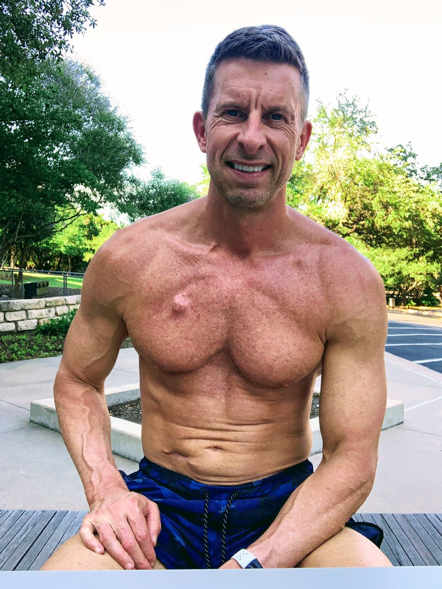 I'll be a senior citizen in 10 years.

I'm supposed to be dead in 1 year. 

But, I've got too much fun stuff I wanna do.  So...death's just gonna hafta wait.

So far, so good! 😅
#mindovermets