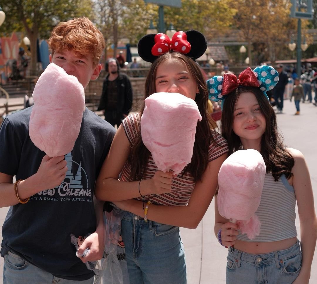 madelewine's tweet photo. Disney Photo Dump https://t.co/ZV5HYtE4jQ