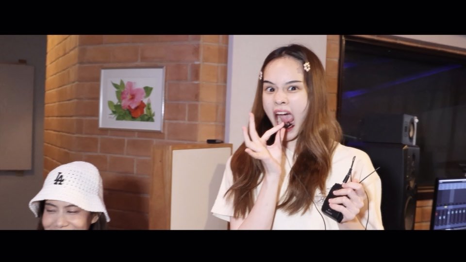 zootung's tweet image. ไม่มีใครจะทำร้ายเธอ ได้เท่ากับเธอทำตัวของเธอเอง 555 หิวววว 🥗
#PasscodeALLY #รู้แค่คนเดียว 
#ALLY #allynitibhon #แอลลี่