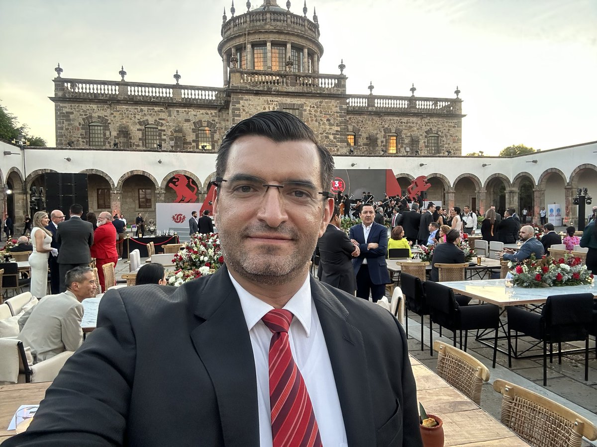 Elias Calderón tweet media