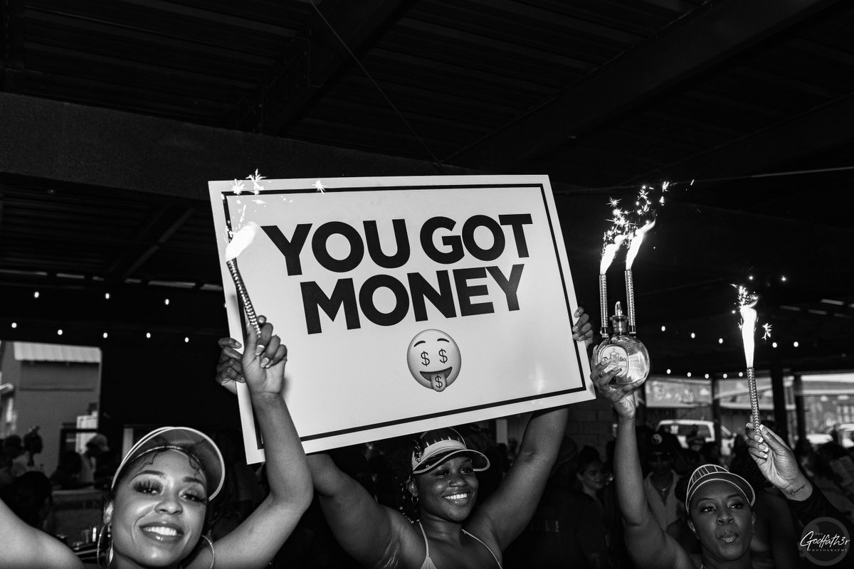 CaJJunEats's tweet photo. Throwback #CajjunSaturdays Pt. 1🔥 Shot by @The_Godfath3r https://t.co/utEUgj53C3
