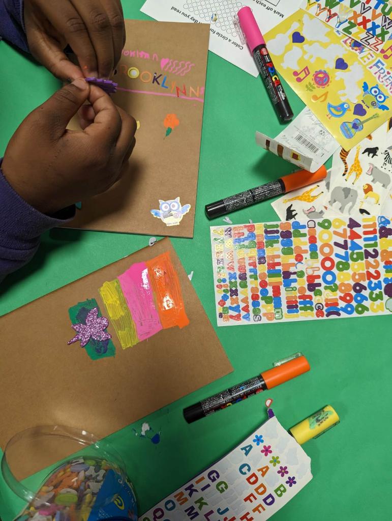 ShakerLibrary's tweet image. Pizza, arts and crafts, and a fluffy therapy dog. What a great way to start the summer and summer reading! shakerlibrary.beanstack.org. Thanks to famlies who came out for our Kick-Off Party. 437 children have registered for summer reading so far. Help us keep the momentum going!