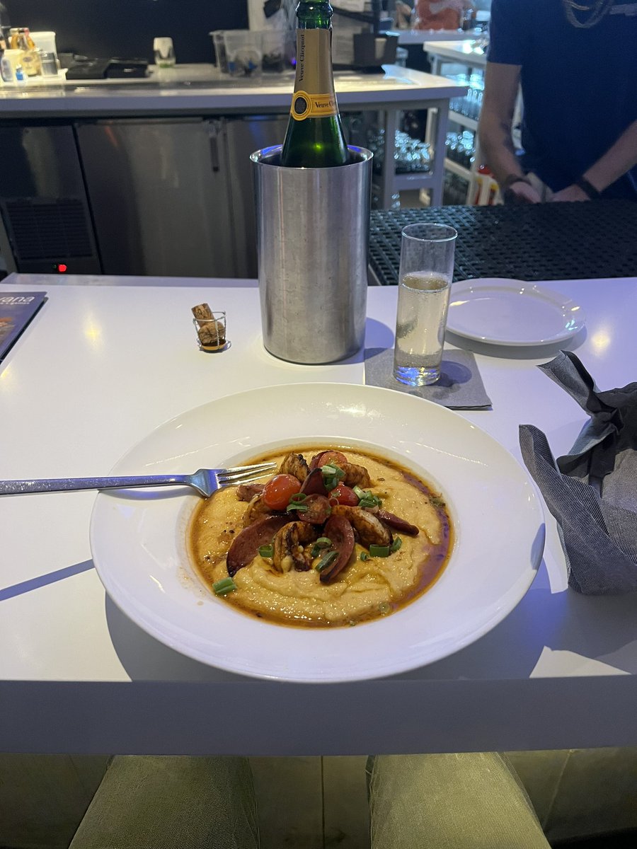 Popping bottles - Thread from Hunter Mims @SicK_cs - Rattibha