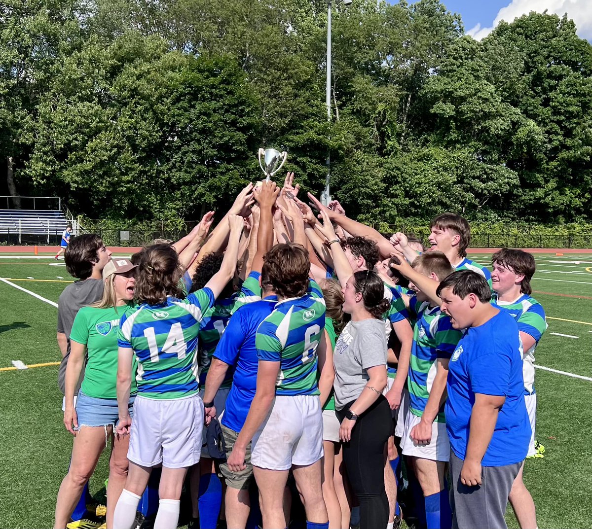 RugbyMidstate's tweet photo. MidState defeats @FairfieldRFC, 18-12 in hard fought match for Rugby Connecticut High School Boys D2 Championship! https://t.co/vRKiuwAIKf