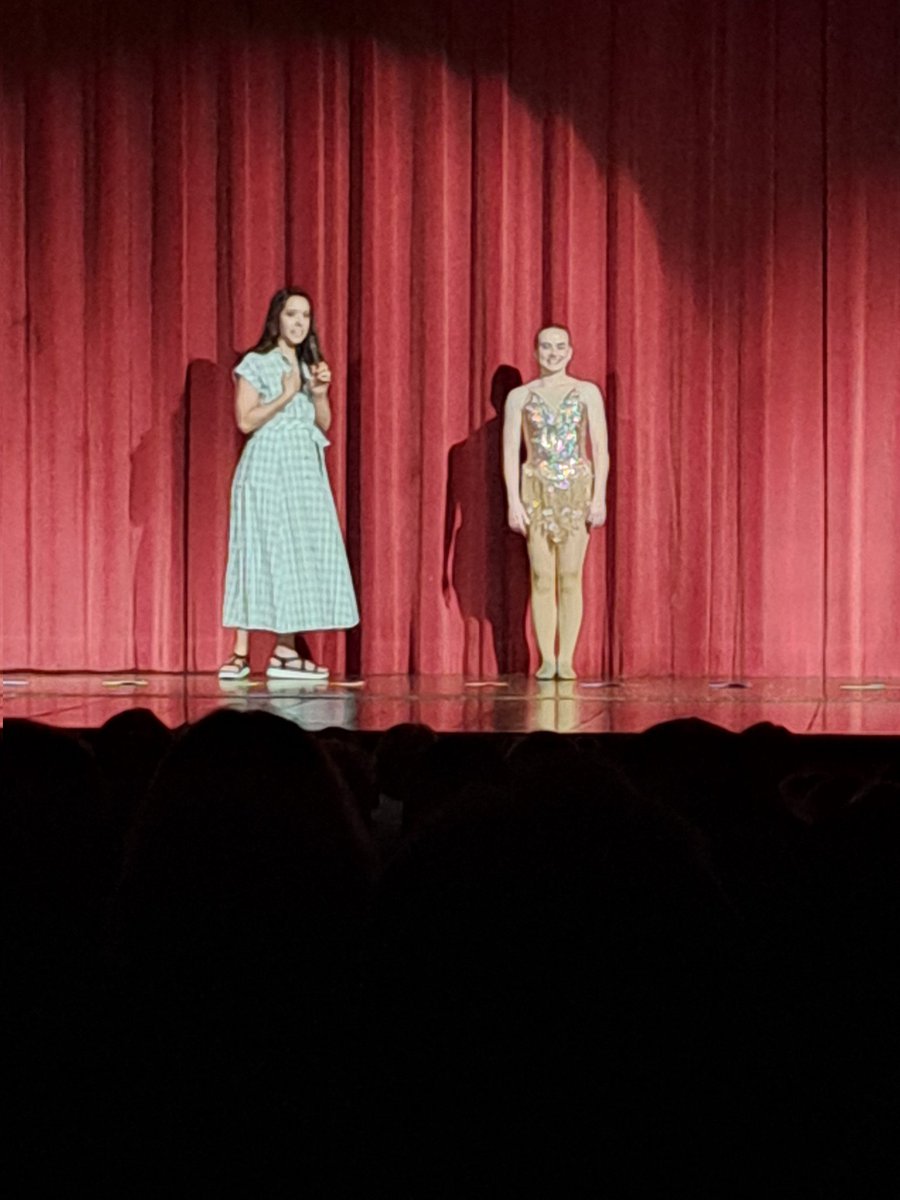 JerraKlassen's tweet photo. Tonight, I had the privilege of watching one of my favorite young women dance in her final recital as a senior, Rylee Crum. It was beautiful.  So many wonderful dancers from across the county!! ❤️💃 🕺 https://t.co/p7VymM3XZv