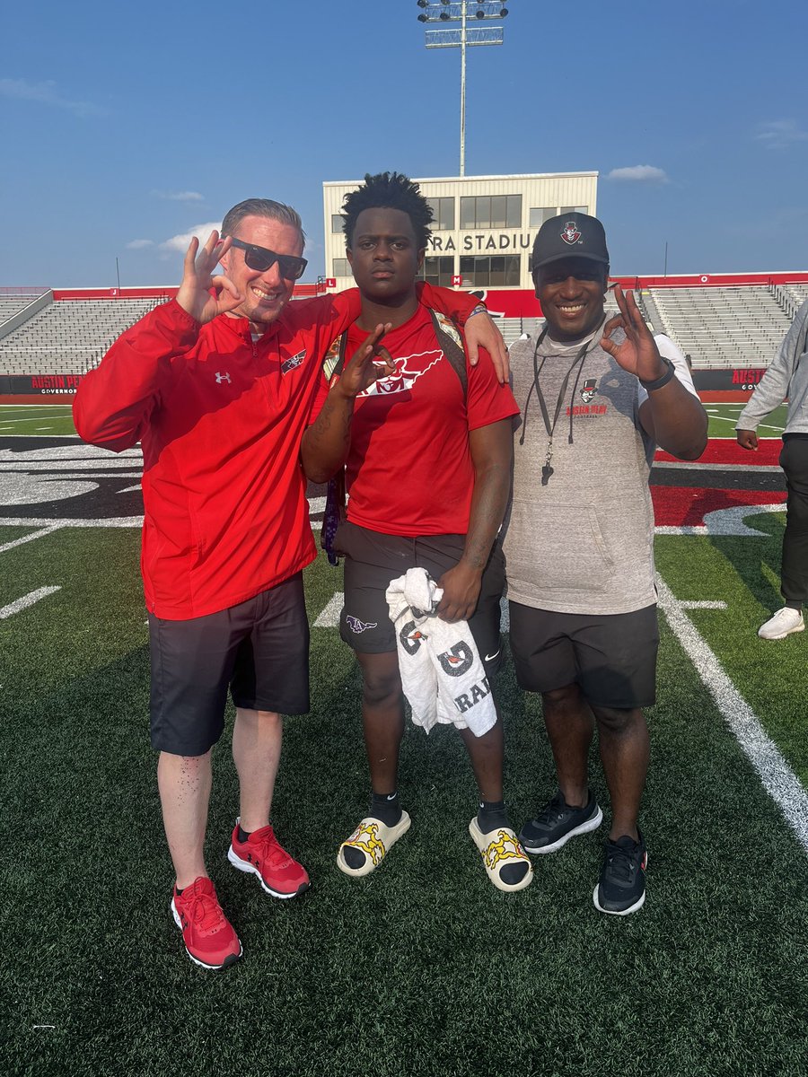 After a great camp  I’m blessed to receive an offer from Austin peay!  @APSUCoachSW 
@CoachMC_APSU @Hunter_DeNote @ONEWAYINC1 @JalanSowell @Coach_Peavey