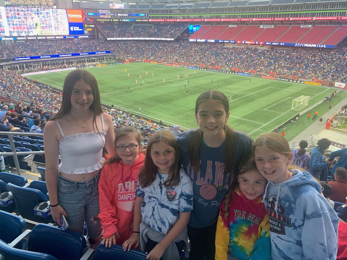 NRYSoccer's tweet photo. Great to see so many NRYS families enjoying a Night at the New England Revolution! Thank you to the @NERevolution for the great support of our program. Share your pictures with us #nrys #nerevs #youthsoccer https://t.co/FS1vohbAod