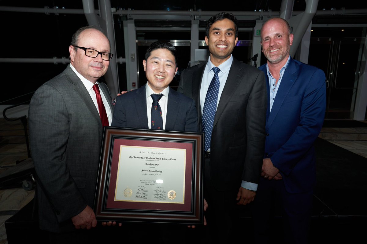 Congratulations to Dr. Robin Djang on completing his @UroOnc fellowship. We wish you all the best!