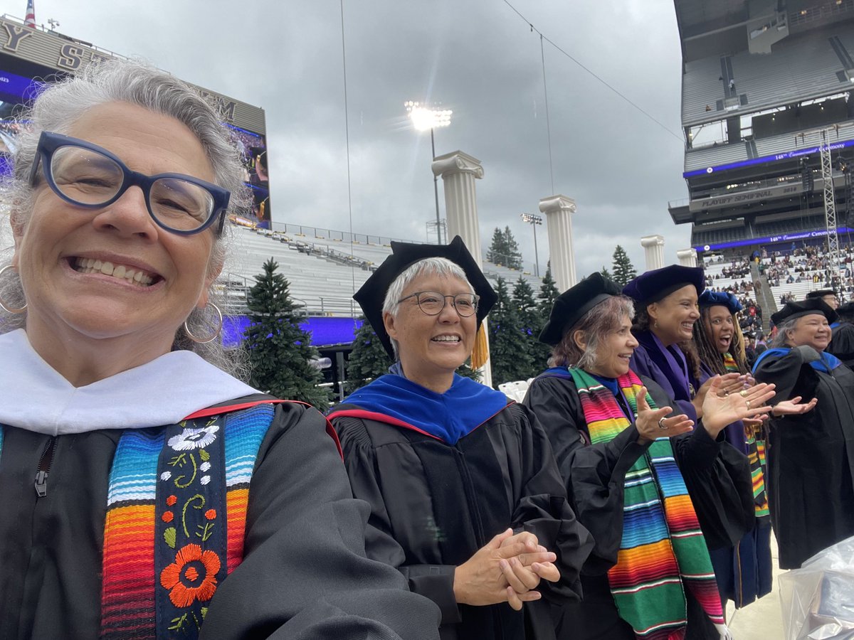 Cheering on the amazing undergrads who got ‘er done in some very challenging years! #UWgrad23 ⁦@UWGWSS ⁦@UWComm⁩ #UWAES and Regent Harris!