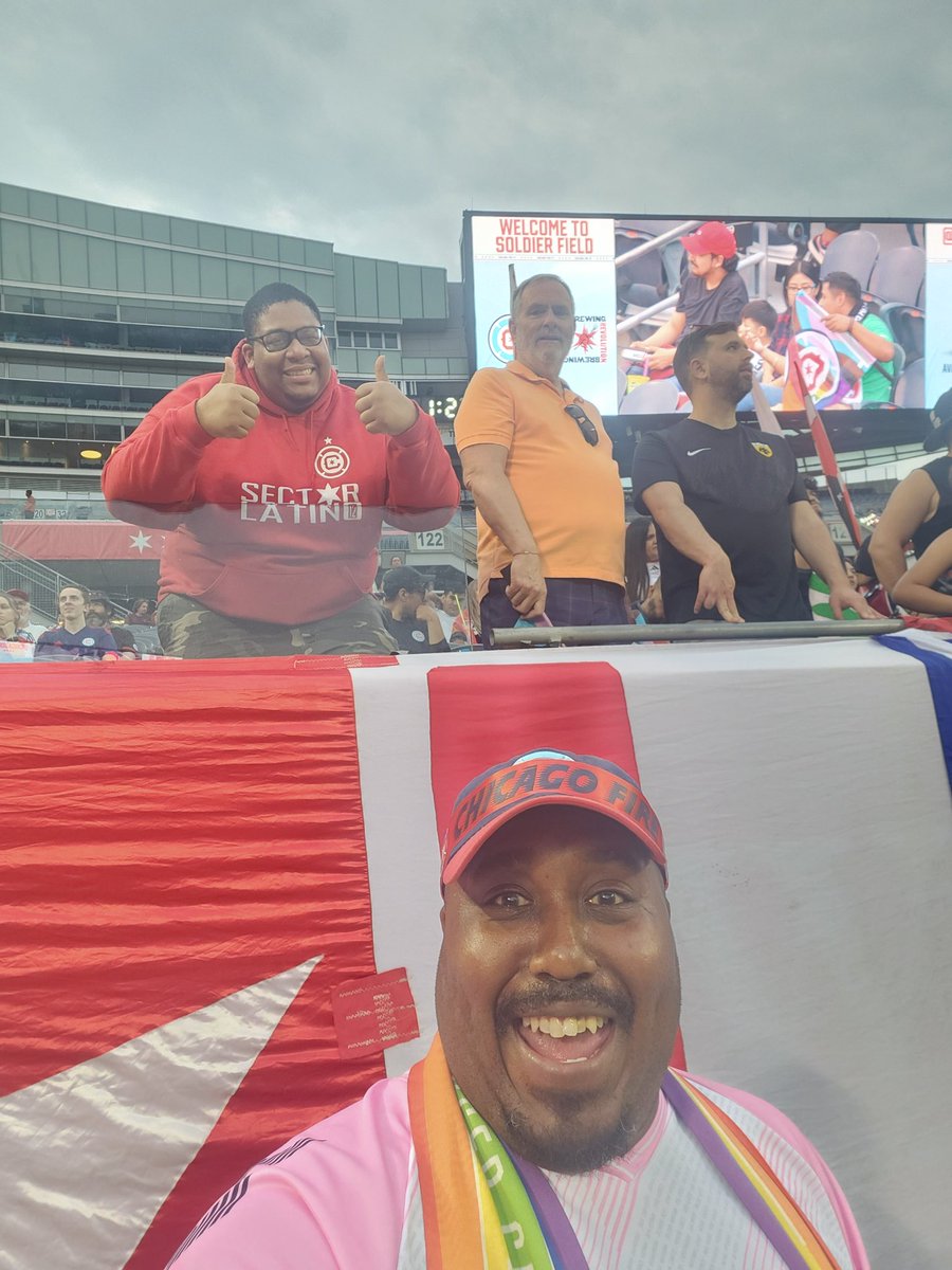 workernickman22's tweet photo. @fires_black on the field!!! #Wegot2 #cf97 @BigPhil_Steve https://t.co/qtO1Bgdpoi