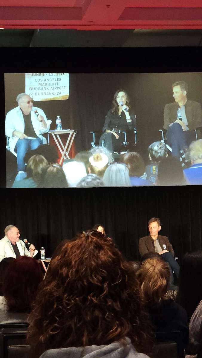 twin_fangirl's tweet image. Finola and James are the best! I love their back and forth. 🤣
#GH #GHConvention