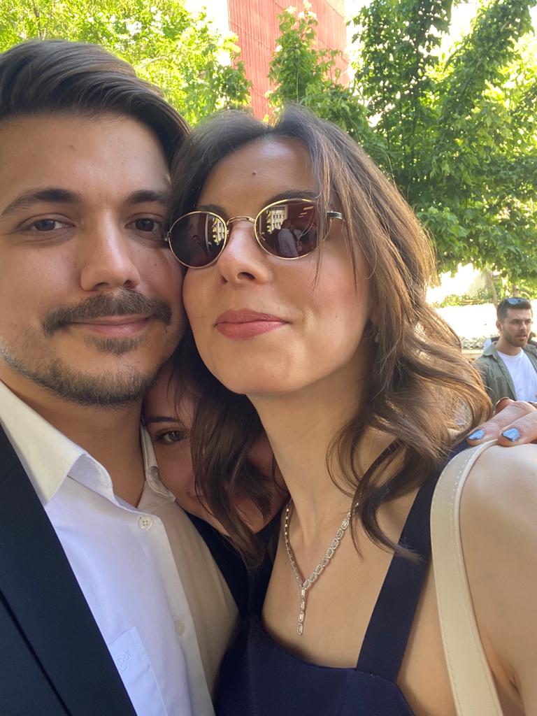 Her fotoğrafımıza dahil olmaya çalışan biri 🤍