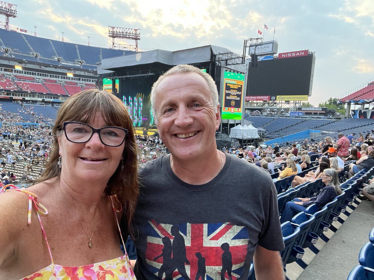 Neesey14's tweet photo. @CountryMusic @chevrolet #ChevyCMA@chevrolet please upgrade us. Block 112, row bb seats 23/24 https://t.co/O1CUIBSloS